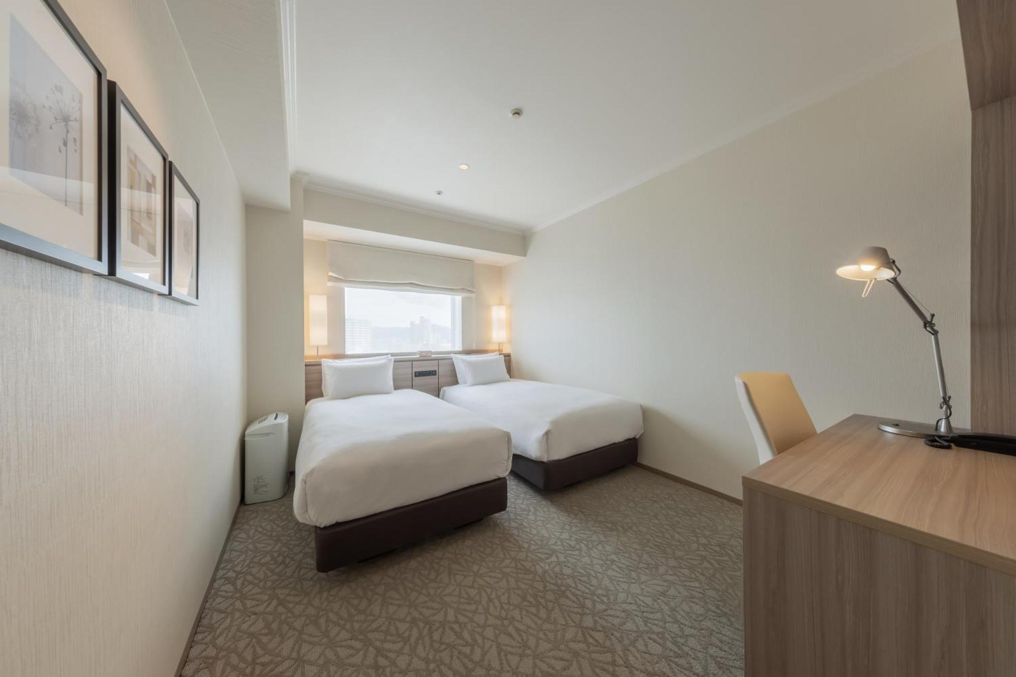Hotel Associa Toyohashi Exterior photo A room at the hotel